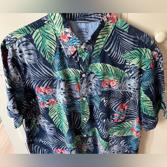 Excellent IZOD XL cotton tropical coastal short sleeve button down barely worn - Picture 2 of 9